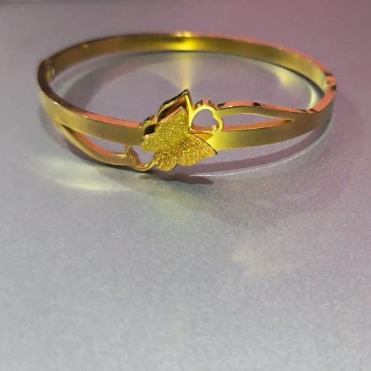 Butterfly Bracelet – Gold Plated Stainless Steel (Perfect Fit, Timeless Beauty