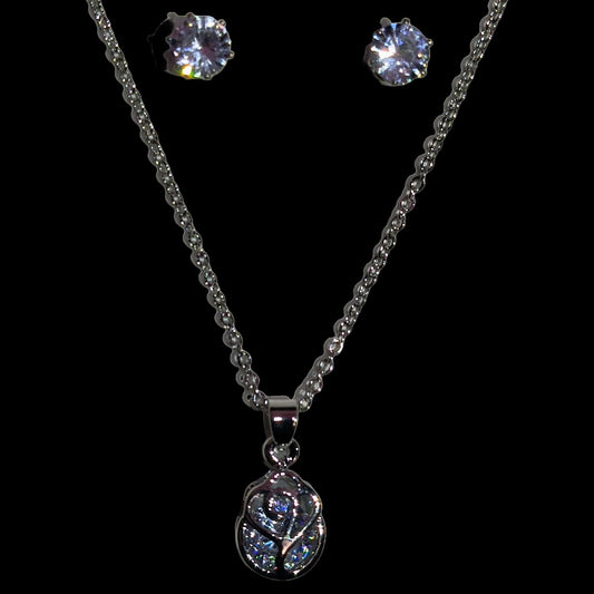Solitaire pendant with Earring